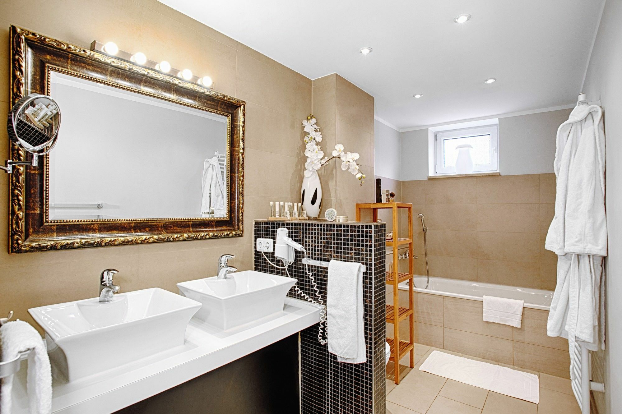 Concept Living Serviced 4* Monaco di Baviera